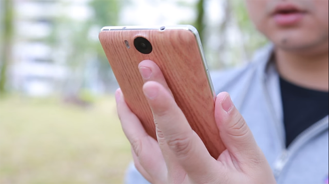 Ulefone Power phiên bản nắp lưng bằng gỗ.  