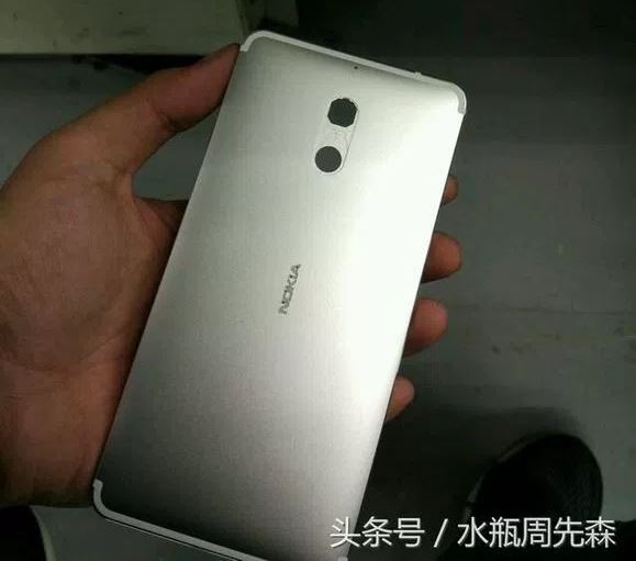 Một trong những hình ảnh rò rỉ về thiết bị mới của Nokia. 