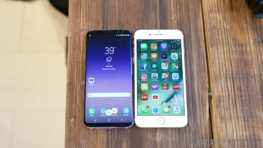 image-1494000301-Samsung-Galaxy-S8-vs-Apple-iPhone-7-Plus-first-look-18-of-18-840x473